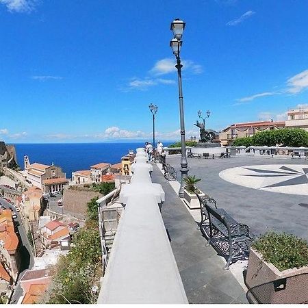Scilla Centro Bed & Breakfast Exterior photo